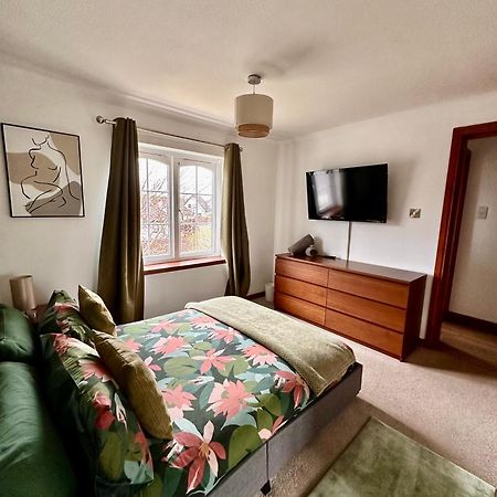 Apartment With Parking, Close To The Raigmore Hospital Инвернесс Экстерьер фото